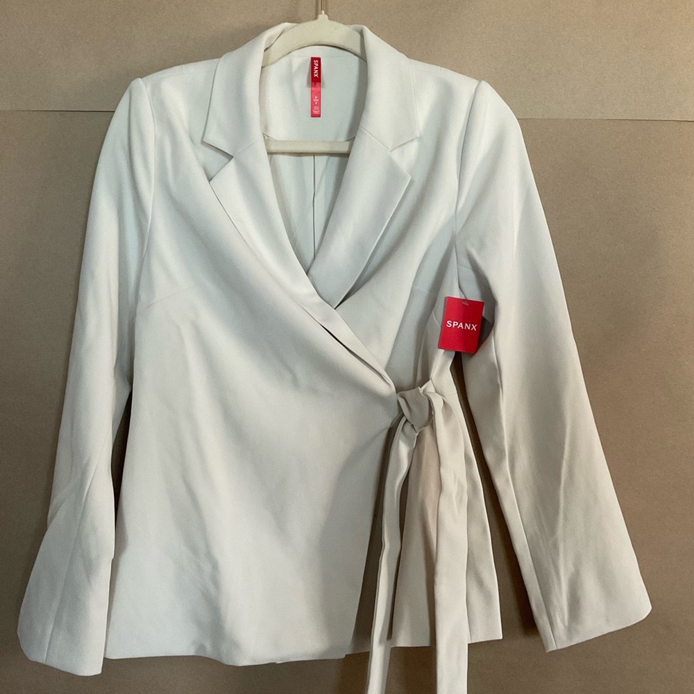 SPANX Opacity Crepe Wrap Blazer. NWT. Size S/P - Picture 1 of 11